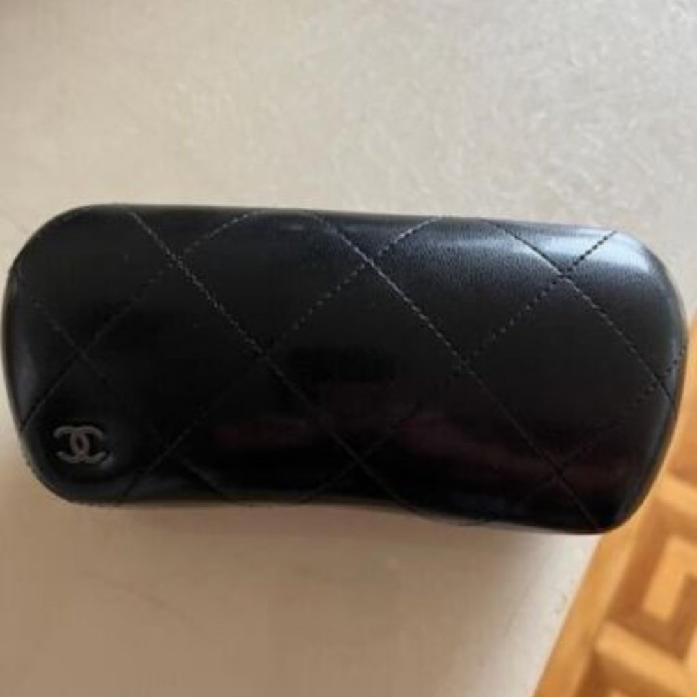 Chanel CC Black Quilted Eyeglasses Sunglasses Large Clamshell Empty Case